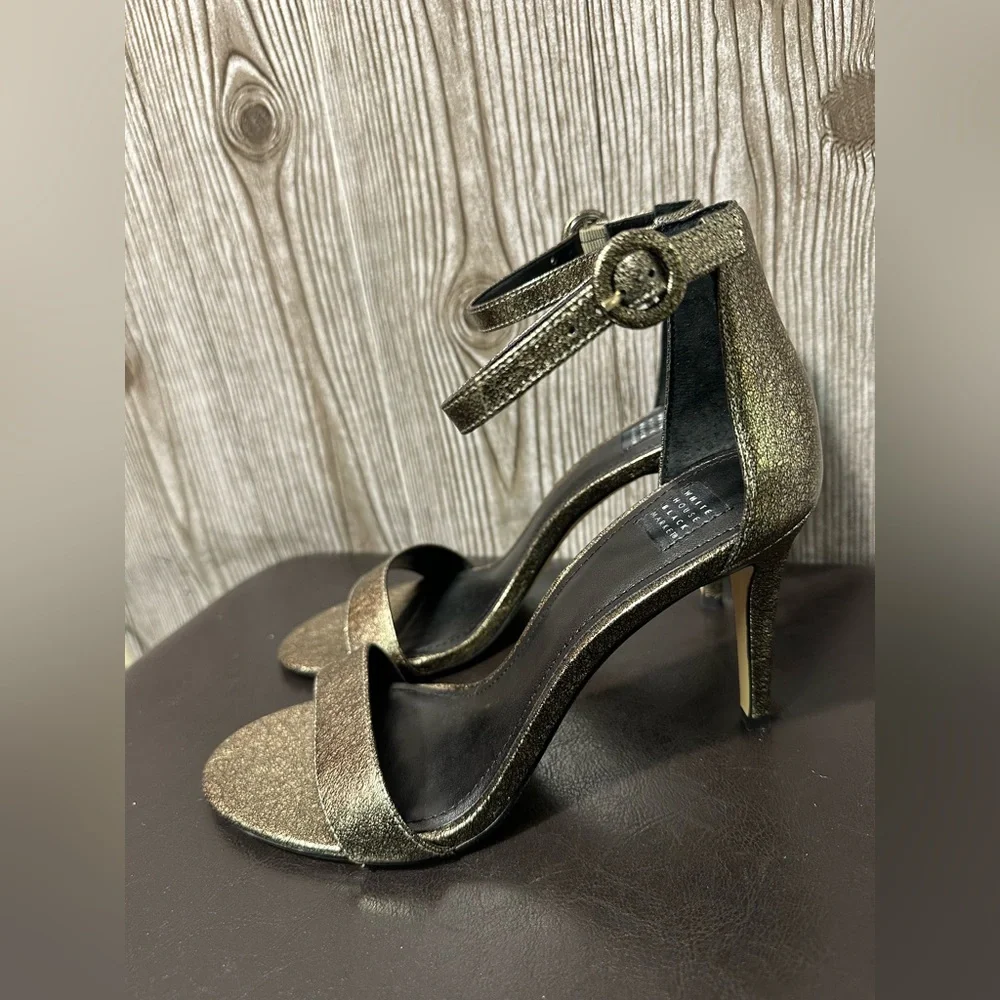 WHBM Antique Gold Strappy Sandal Sz 8